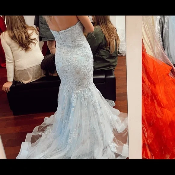 Brand new with tags size 4. Jovani sweetheart beaded mermaid.